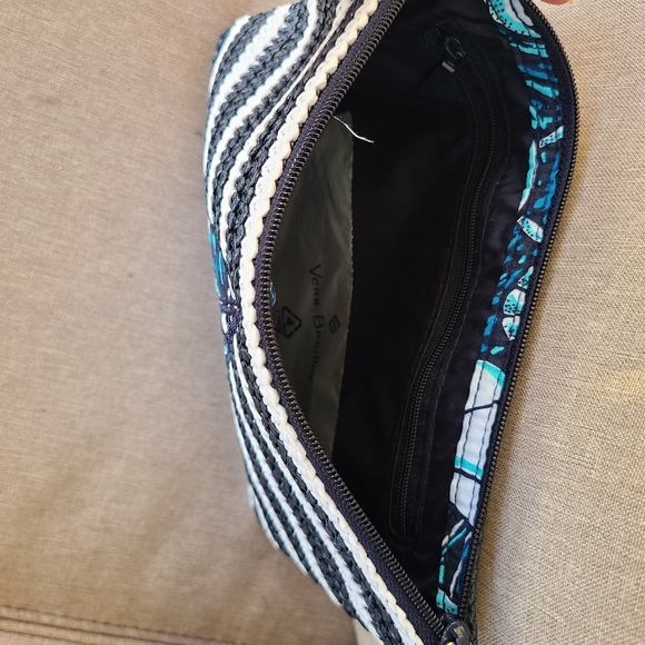 NWT Vera Bradley Straw wristlet, pattern Shore Enough - Picture 3 of 7